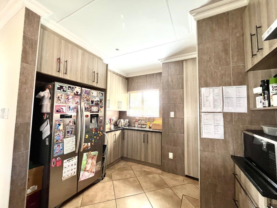 4 Bedroom Property for Sale in Woodland Hills Free State